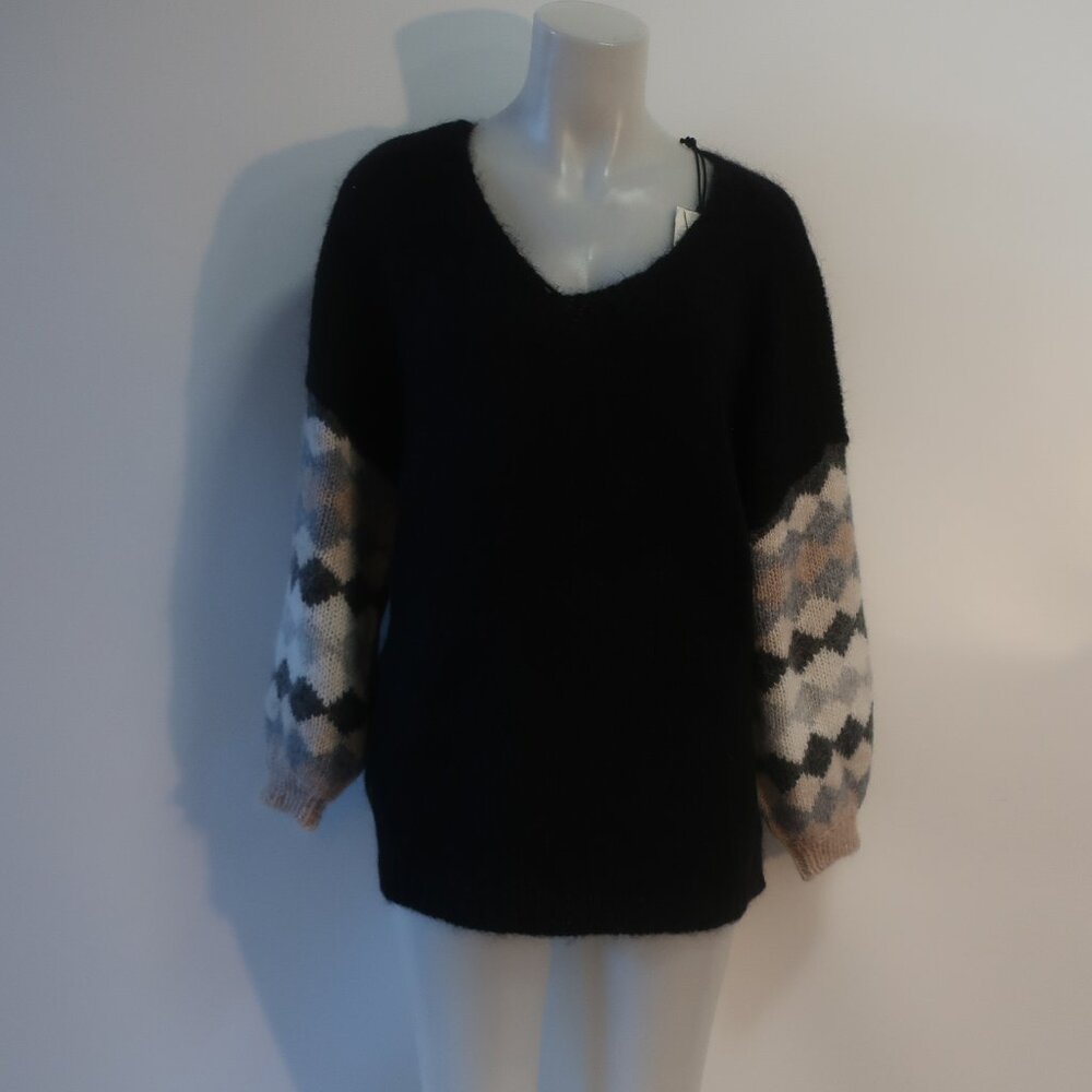 NWT Womens Me369 Noa Crochet Black V-Neck Sweater W/Multi Color Sleeve Sz XXS